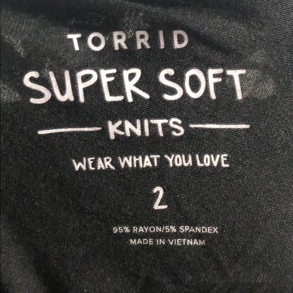 🆕 Torrid Super Soft Black Lace High Neck Tee - Picture 9 of 9